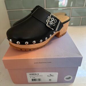 Lisa Vicky - Black Leather Clogs Sz 7